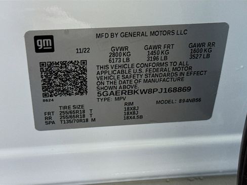 Used 2023 Buick Enclave Essence image 40