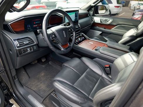 Used 2023 Lincoln Navigator L Reserve AWD/4WD image 18