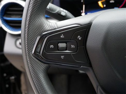 Used 2024 Chevrolet Trax LT image 17