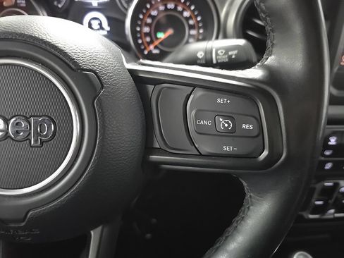 Used 2023 Jeep Wrangler Unlimited Sport AWD/4WD image 20