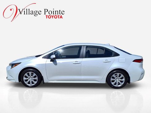 Used 2026 Toyota Corolla LE FWD image 2
