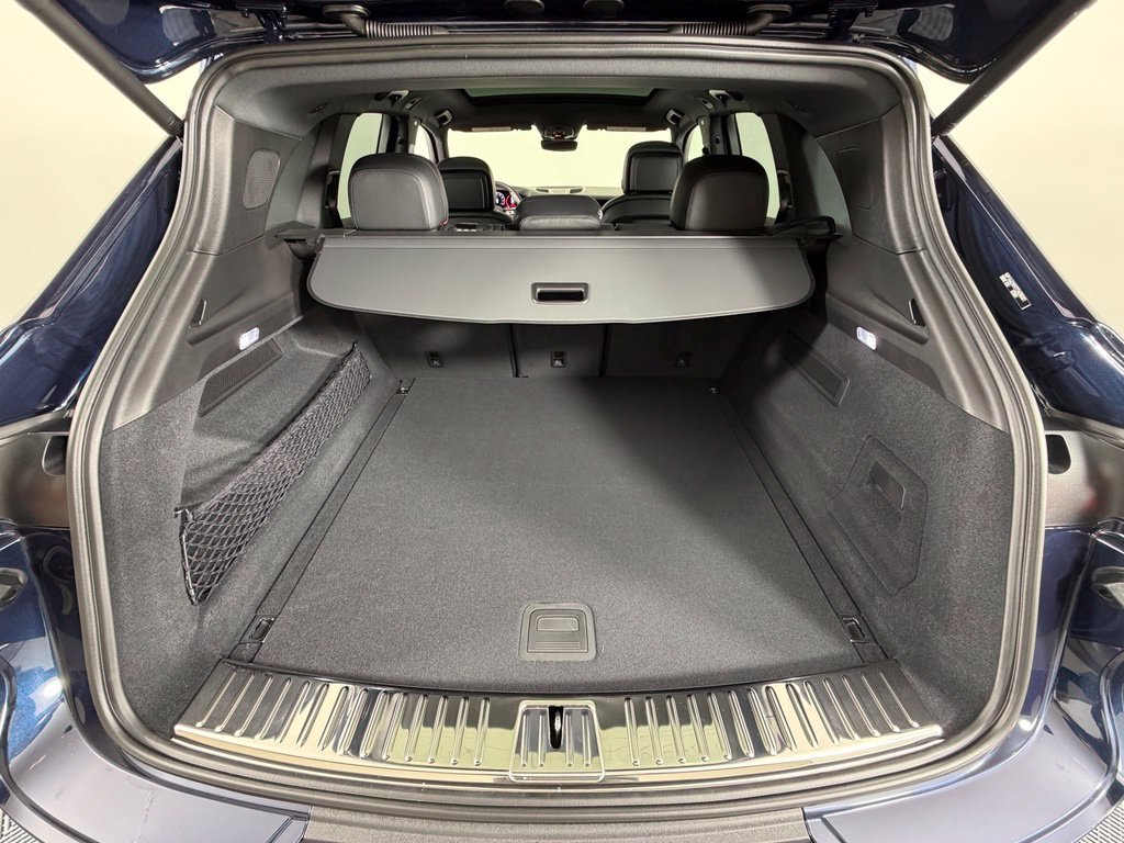 Used 2026 Porsche Cayenne AWD/4WD image 42