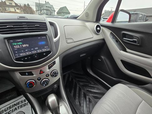 Used 2015 Chevrolet Trax LT w/ LT Sun and Sound Package image 11