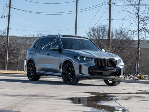 Certified 2025 BMW X5 xDrive40i w/ Executive Package image 2