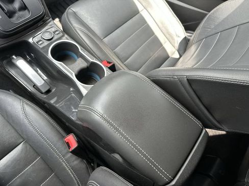 Used 2014 Ford Escape Titanium FWD image 21