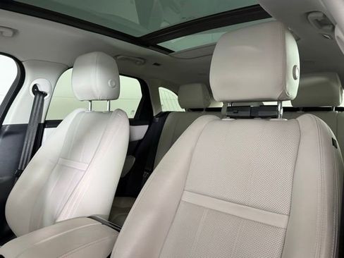 Used 2023 Land Rover Range Rover Velar R-Dynamic S image 29