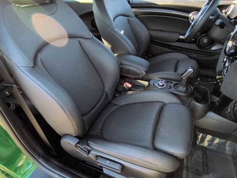 Certified 2024 MINI Cooper SE image 21