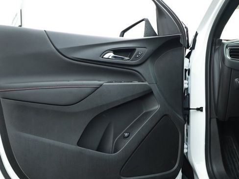 Used 2024 Chevrolet Equinox RS FWD image 20