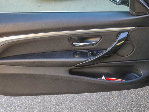 Used 2019 BMW 430i Coupe w/ Convenience Package image 17