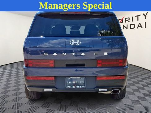Used 2025 Hyundai Santa Fe SEL FWD image 5