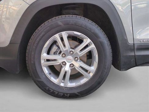 Used 2018 GMC Terrain SLE image 22