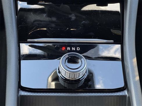 New 2025 Jeep Grand Cherokee Altitude image 21