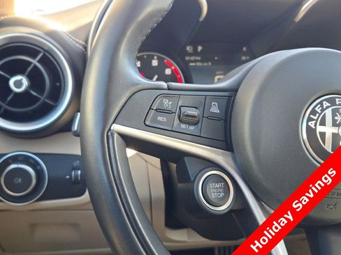 Used 2019 Alfa Romeo Giulia Ti w/ Quick Order Package 22X Lusso image 29