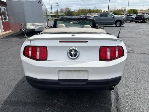 Used 2010 Ford Mustang Convertible RWD image 5