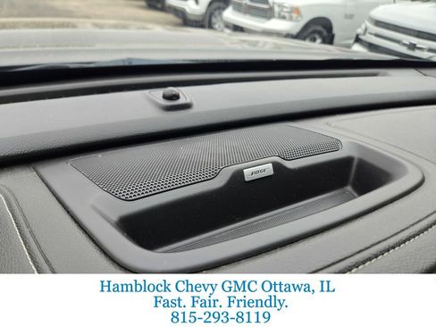 Used 2021 GMC Canyon Denali image 8