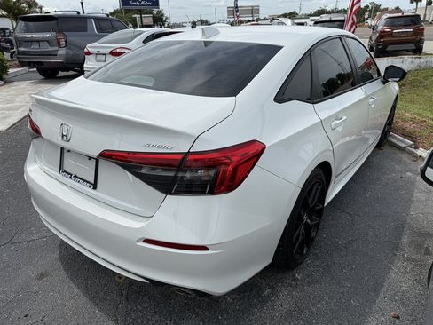 Used 2023 Honda Civic Sport image 9