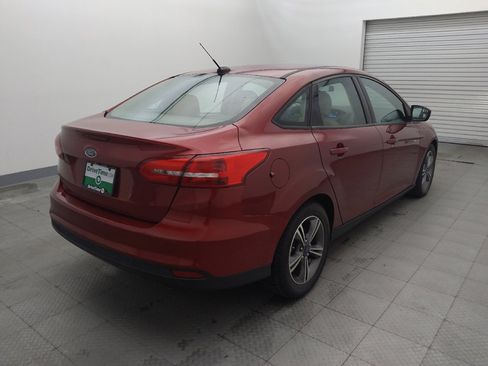 Used 2017 Ford Focus SE FWD image 9