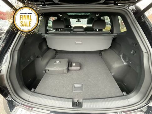 Used 2024 Volkswagen Tiguan SEL R-Line image 20