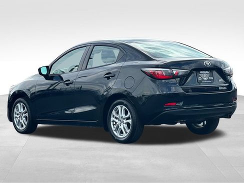 Used 2018 Toyota Yaris iA FWD image 9