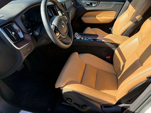 Used 2023 Volvo XC60 B5 Ultimate w/ Protection Package Premier image 13