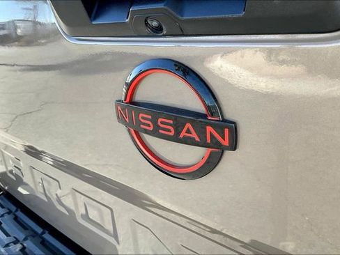 Used 2023 Nissan Frontier Pro-X w/ Pro Convenience Package RWD image 31