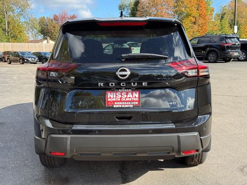 New 2026 Nissan Rogue SV w/ Cold Weather Package image 7