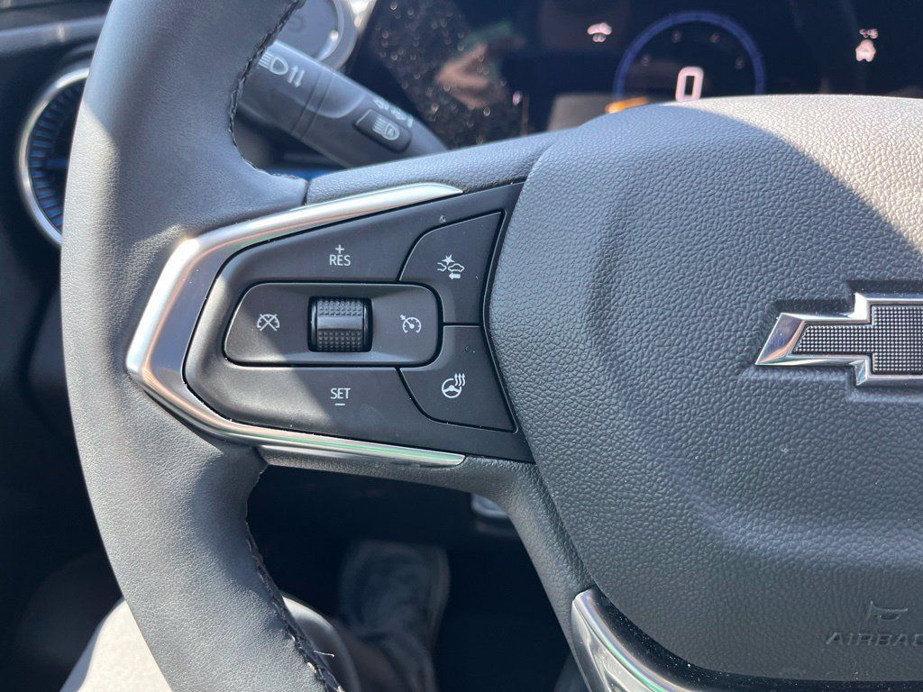 Used 2026 Chevrolet Trax LT w/ Driver Confidence Package FWD image 14