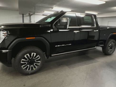 New 2026 GMC Sierra 2500 Denali Ultimate image 40