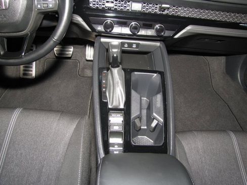 Used 2023 Honda Accord Sport image 15