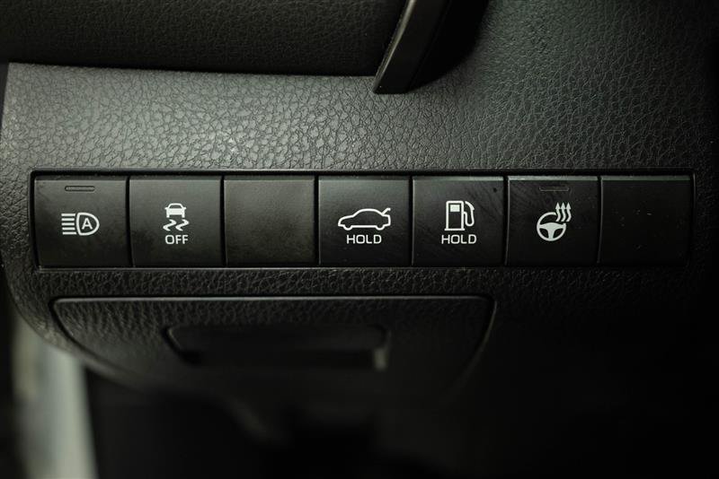 Used 2023 Toyota Camry SE AWD/4WD image 32