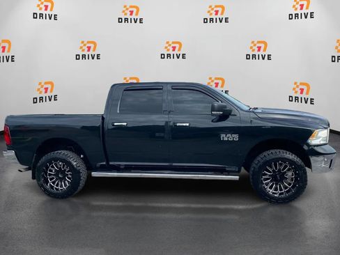 Used 2017 RAM 1500 Big Horn AWD/4WD image 6