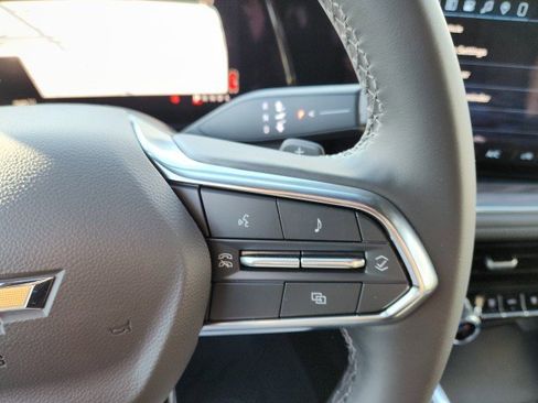 New 2026 Chevrolet Suburban LS image 27