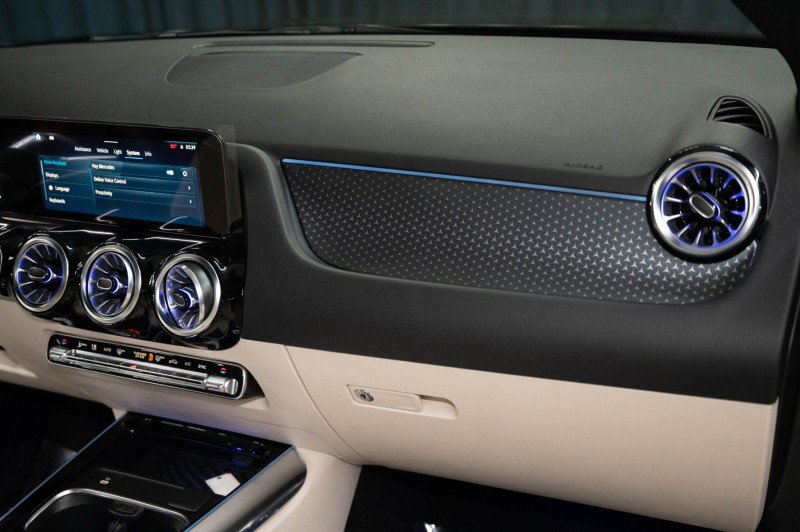 New 2026 Mercedes-Benz GLA 250 4MATIC image 17
