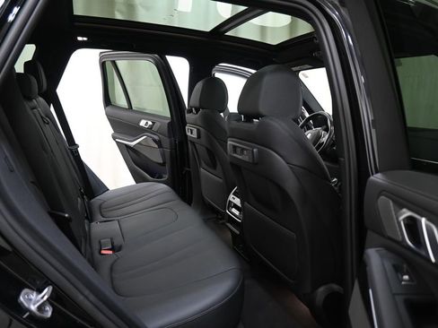 Used 2021 BMW X5 xDrive40i w/ Premium Package AWD/4WD image 14