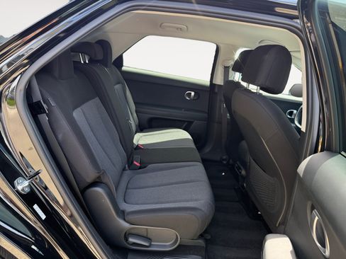 Certified 2024 Hyundai Ioniq 5 SEL RWD image 18