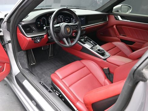 Certified 2021 Porsche 911 Turbo AWD/4WD image 4