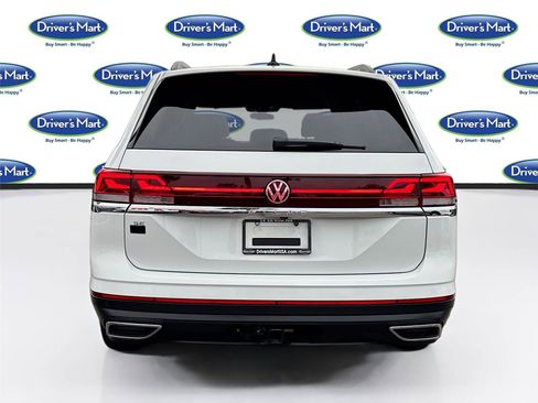 Used 2025 Volkswagen Atlas SE image 6