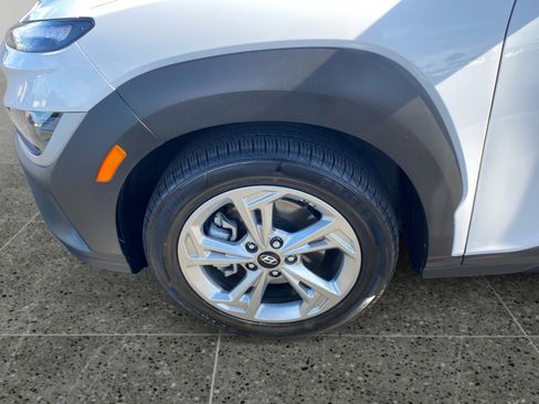 Used 2023 Hyundai Kona SEL AWD/4WD image 14