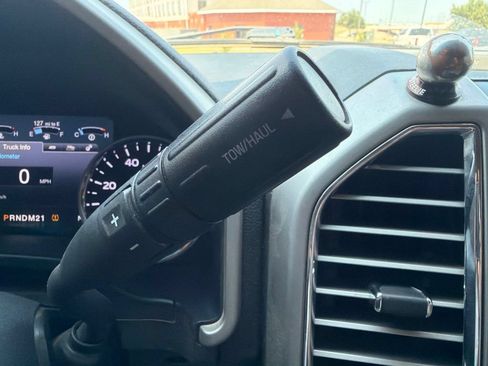 Used 2017 Ford F250 Lariat w/ Lariat Value Package AWD/4WD image 29