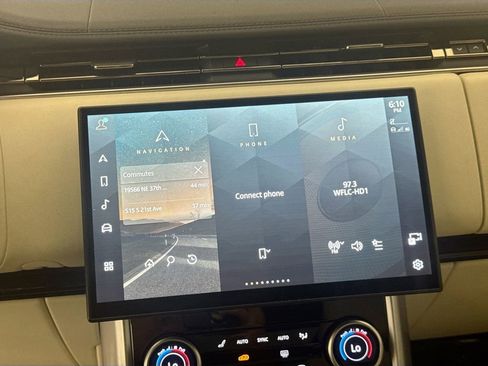 Certified 2023 Land Rover Range Rover SE AWD/4WD image 15