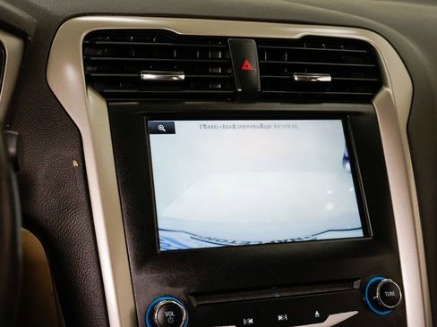 Used 2014 Ford Fusion SE w/ Equipment Group 502A image 13