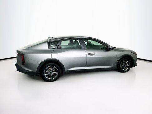 Used 2025 Kia K4 LXS image 10