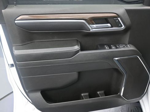 Used 2023 Chevrolet Silverado 1500 RST w/ Z71 Off-Road Package image 11