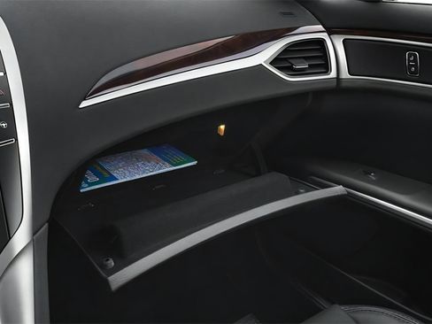 Used 2013 Lincoln MKZ Hybrid FWD image 12