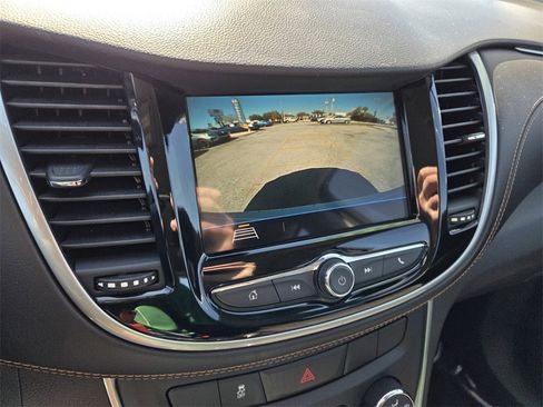 Used 2018 Chevrolet Trax LS image 30