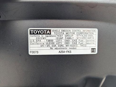 Certified 2022 Toyota RAV4 LE AWD/4WD image 22