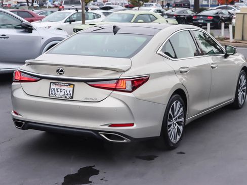 Used 2021 Lexus ES 350 w/ Premium Package image 4