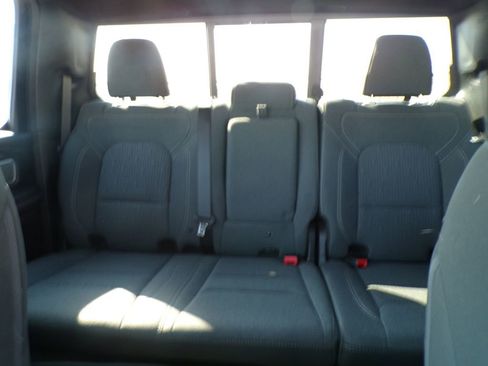 Used 2022 RAM 1500 Big Horn AWD/4WD image 12