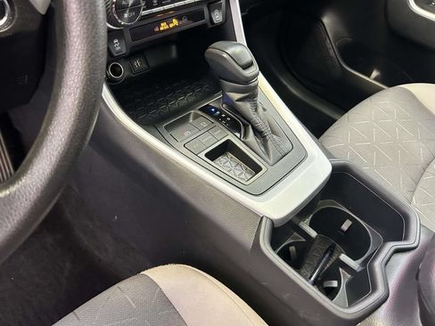 Used 2025 Toyota RAV4 XLE w/ Convenience Package FWD image 20