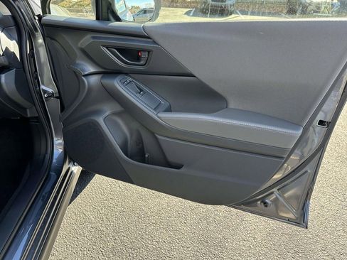 Certified 2025 Subaru Crosstrek 2.0i Premium image 8